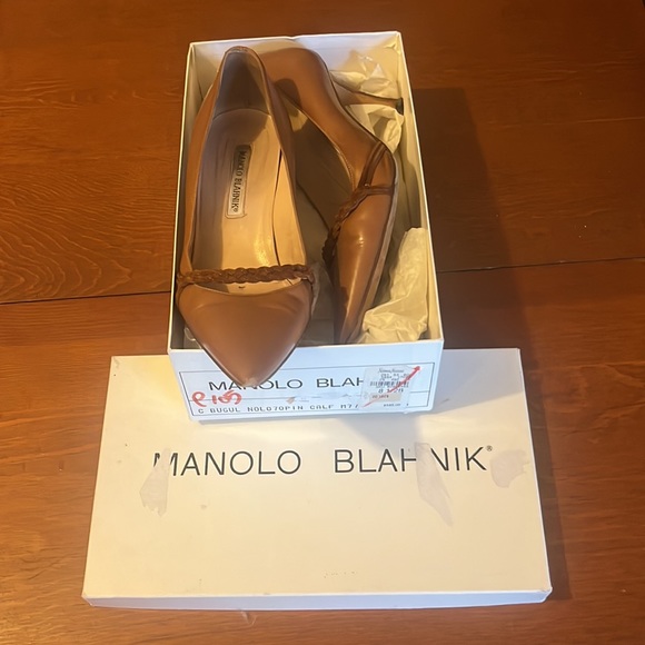 Manolo Blahnik High Heels! Size 8 1/2 or Euro 38 1/2 Camel color w/ braid detai - Picture 11 of 11